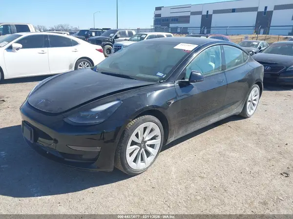 5YJ3E1EB3NF230428 2022 TESLA MODEL 3 - Image 2