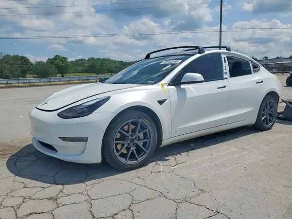 5YJ3E1EB3NF238741 2022 TESLA MODEL 3 - Image 1