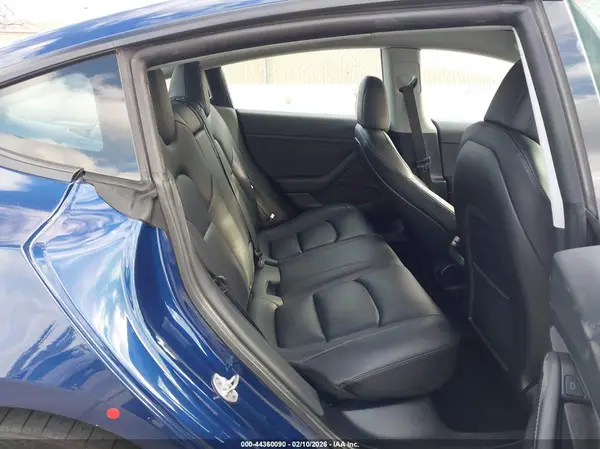 5YJ3E1EB3NF244975 2022 TESLA MODEL 3 - Image 8
