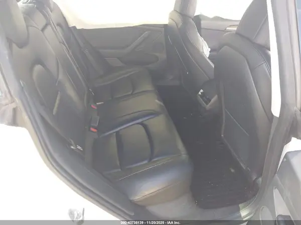 5YJ3E1EB3NF246922 2022 TESLA MODEL 3 - Image 8