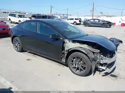 5YJ3E1EB3NF247018 2022 TESLA MODEL 3