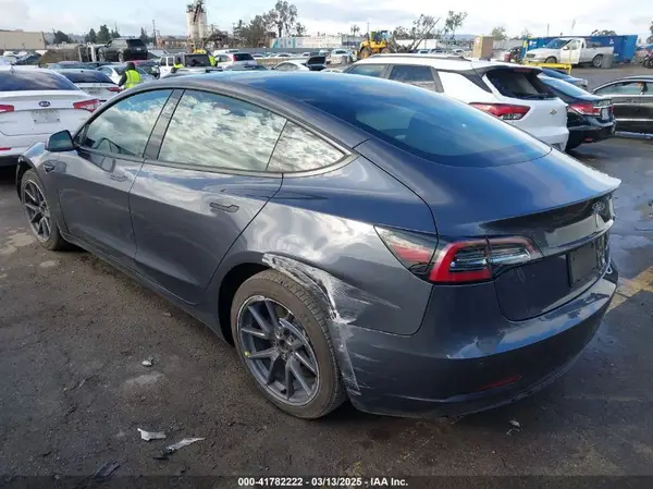 2022 TESLA MODEL 3 IAAI lot 41782222 auction photo 3