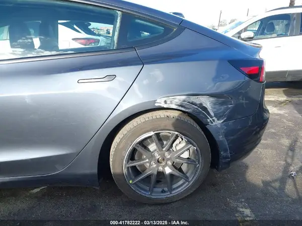 2022 TESLA MODEL 3 IAAI lot 41782222 auction photo 6