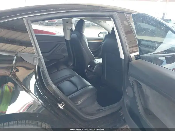 5YJ3E1EB3NF257077 2022 TESLA MODEL 3 - Image 8
