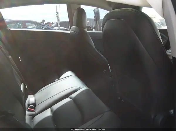 5YJ3E1EB3NF257659 2022 TESLA MODEL 3 - Image 8