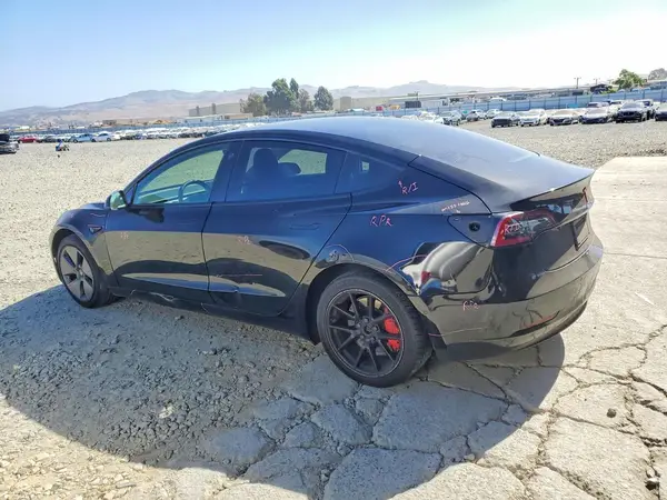 5YJ3E1EB3NF258696 2022 TESLA MODEL 3 - Image 2