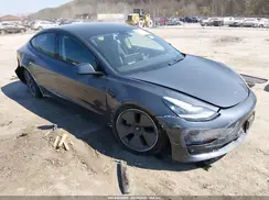 5YJ3E1EB3NF260982 2022 TESLA MODEL 3