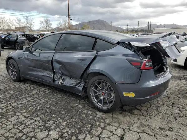 5YJ3E1EB3NF260996 2022 TESLA MODEL 3 - Image 2