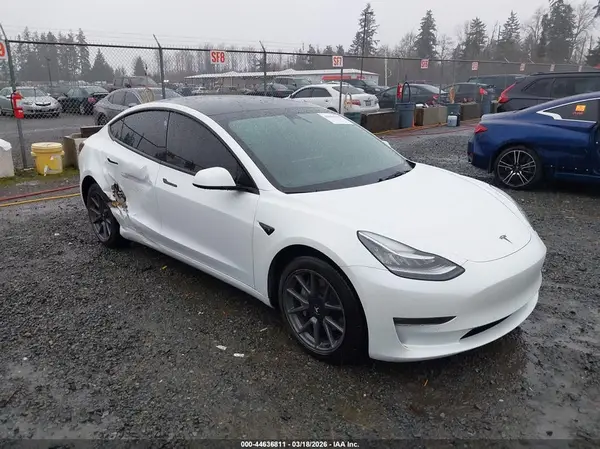 5YJ3E1EB3NF261307 2022 TESLA MODEL 3 - Image 1