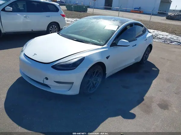 5YJ3E1EB3NF268581 2022 TESLA MODEL 3 - Image 2
