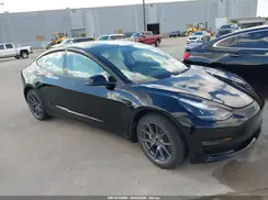 5YJ3E1EB3NF269827 2022 TESLA MODEL 3