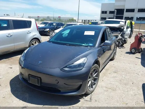 5YJ3E1EB3NF271903 2022 TESLA MODEL 3 - Image 2
