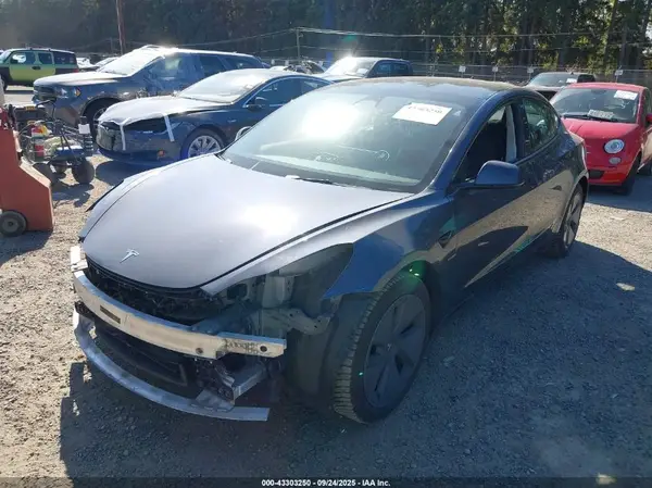 5YJ3E1EB3NF274039 2022 TESLA MODEL 3 - Image 2