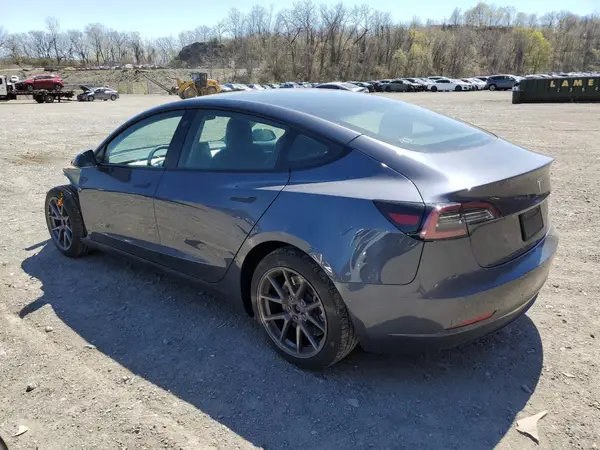 5YJ3E1EB3NF275319 2022 TESLA MODEL 3 - Image 2