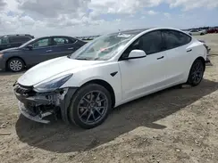 5YJ3E1EB3NF278155 2022 TESLA MODEL 3