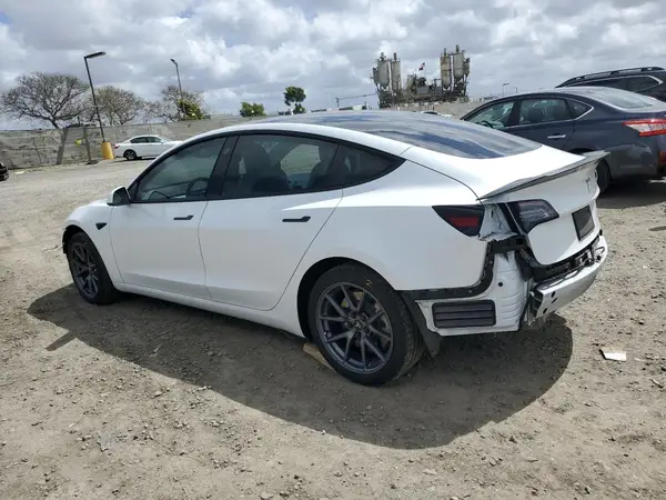 5YJ3E1EB3NF278155 2022 TESLA MODEL 3 - Image 2