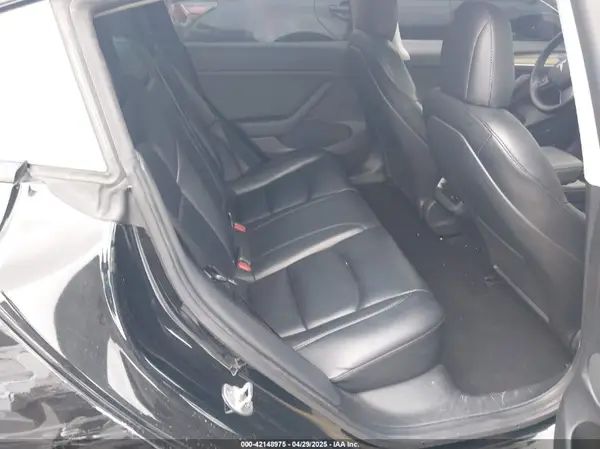 5YJ3E1EB3NF289057 2022 TESLA MODEL 3 - Image 8