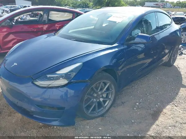 5YJ3E1EB3NF290435 2022 TESLA MODEL 3 - Image 2