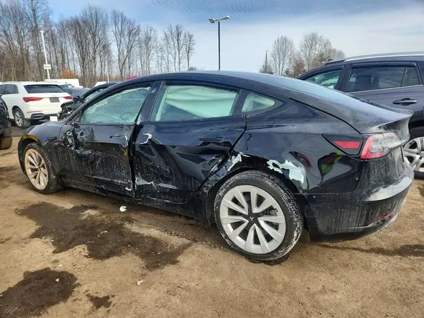 5YJ3E1EB3NF290564 2022 TESLA MODEL 3 - Image 2