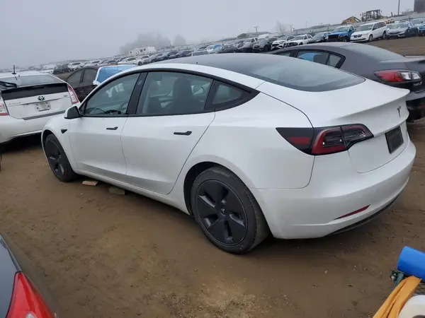 5YJ3E1EB3NF294095 2022 TESLA MODEL 3 - Image 2