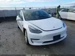 5YJ3E1EB3NF298020 2022 TESLA MODEL 3