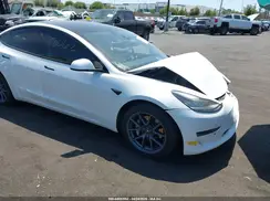 5YJ3E1EB3NF298471 2022 TESLA MODEL 3