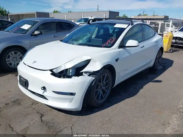 5YJ3E1EB3NF299846 2022 TESLA MODEL 3 - Image 2