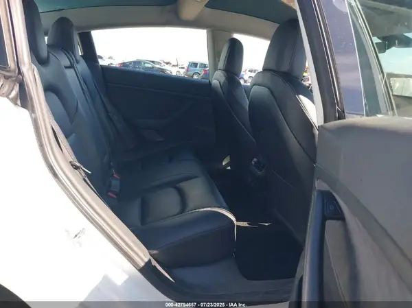 5YJ3E1EB3NF299846 2022 TESLA MODEL 3 - Image 8