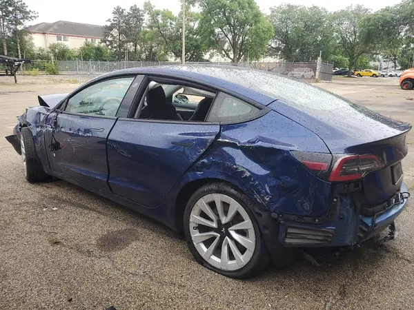 5YJ3E1EB3NF305113 2022 TESLA MODEL 3 - Image 2