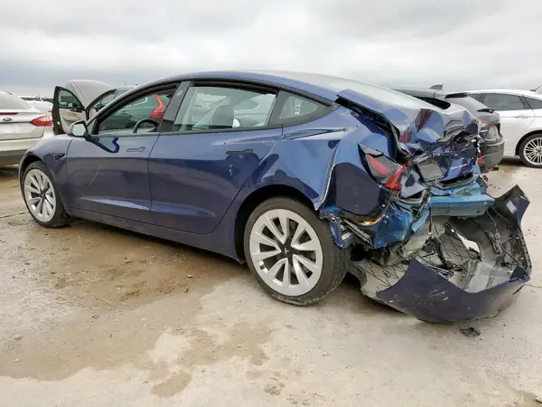 5YJ3E1EB3NF305161 2022 TESLA MODEL 3 - Image 2