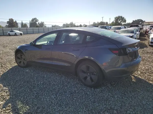 5YJ3E1EB3NF313633 2022 TESLA MODEL 3 - Image 2