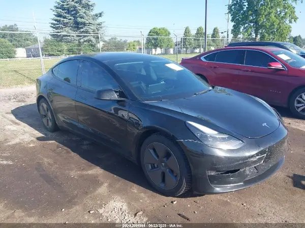 5YJ3E1EB3NF316449 2022 TESLA MODEL 3 - Image 1