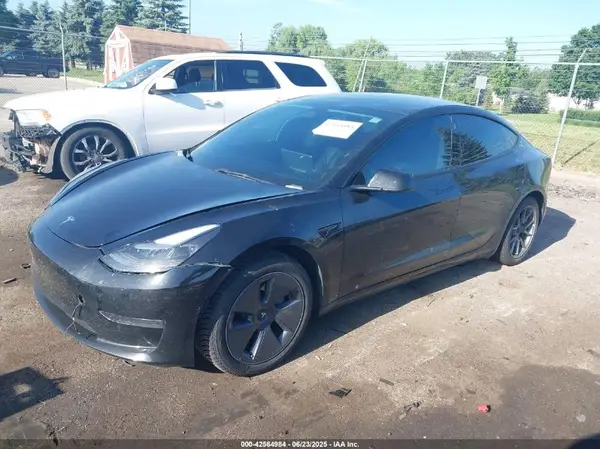 5YJ3E1EB3NF316449 2022 TESLA MODEL 3 - Image 2