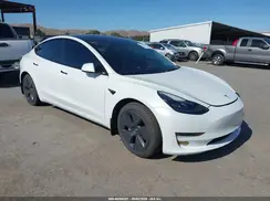 5YJ3E1EB3NF323899 2022 TESLA MODEL 3
