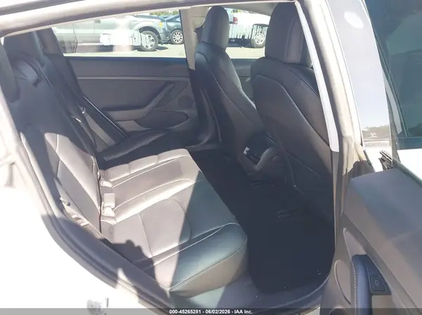 5YJ3E1EB3NF323899 2022 TESLA MODEL 3 - Image 8