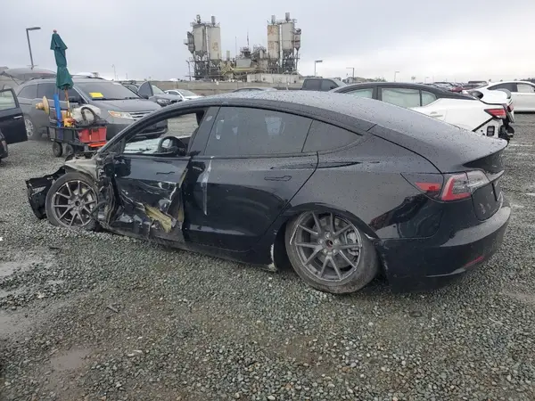 5YJ3E1EB3NF335535 2022 TESLA MODEL 3 - Image 2