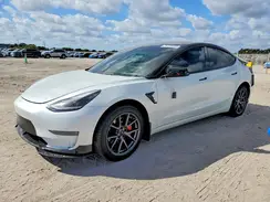 5YJ3E1EB3NF342582 2022 TESLA MODEL 3