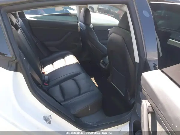 5YJ3E1EB3NF345949 2022 TESLA MODEL 3 - Image 8