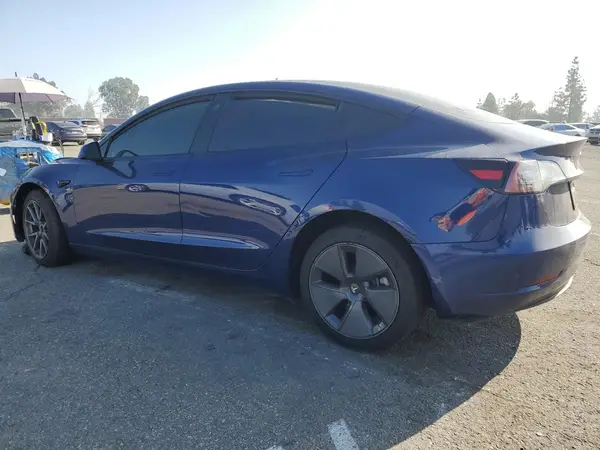 5YJ3E1EB3NF352416 2022 TESLA MODEL 3 - Image 2