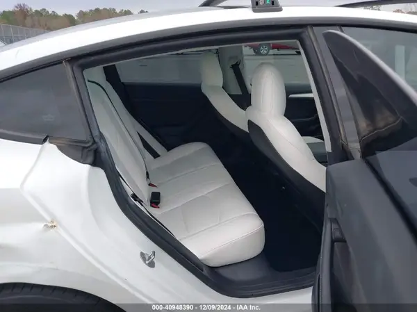 5YJ3E1EB3NF356854 2022 TESLA MODEL 3 - Image 8