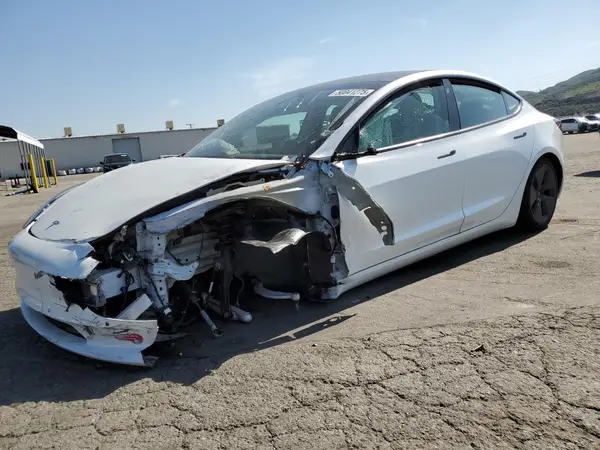 5YJ3E1EB3NF360497 2022 TESLA MODEL 3 - Image 1