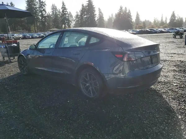 5YJ3E1EB3NF363108 2022 TESLA MODEL 3 - Image 2