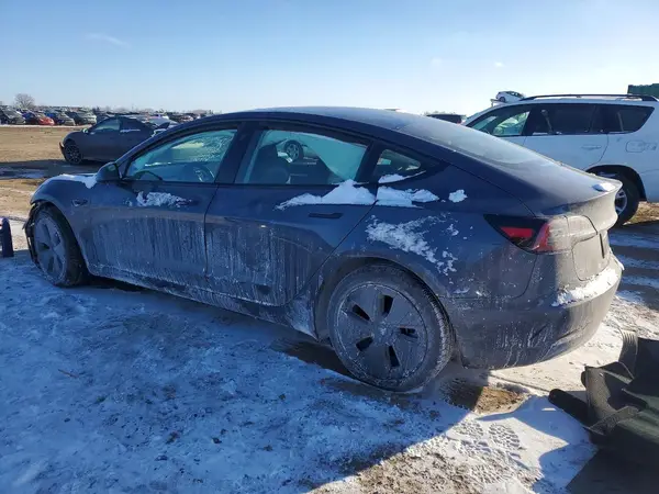 5YJ3E1EB3PF392353 2023 TESLA MODEL 3 - Image 2