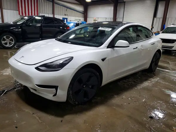 5YJ3E1EB3PF392689 2023 TESLA MODEL 3 - Image 1