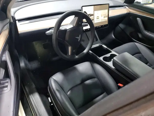 5YJ3E1EB3PF392689 2023 TESLA MODEL 3 - Image 8