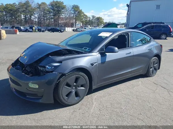 5YJ3E1EB3PF415677 2023 TESLA MODEL 3 - Image 2