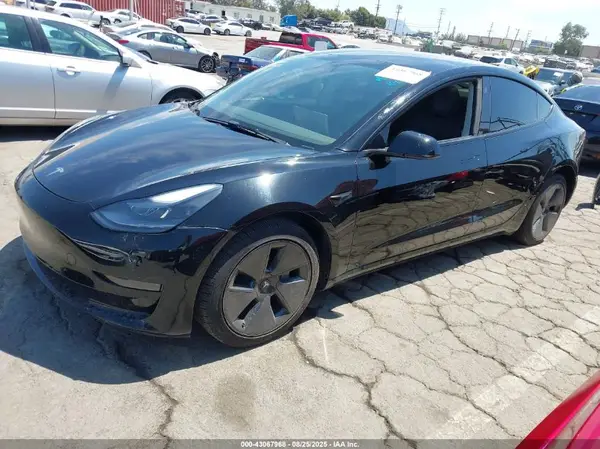 5YJ3E1EB3PF415758 2023 TESLA MODEL 3 - Image 2