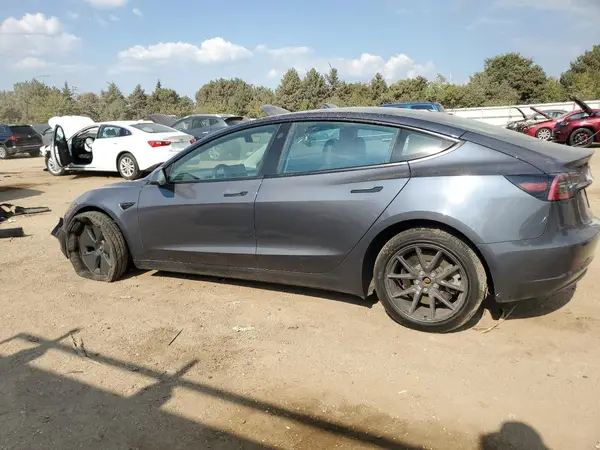 5YJ3E1EB3PF592469 2023 TESLA MODEL 3 - Image 2