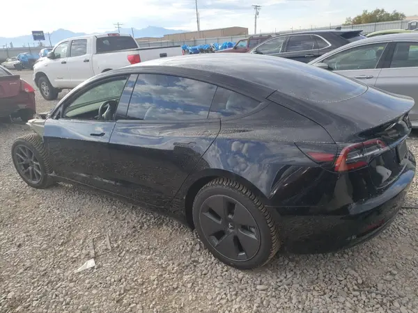 5YJ3E1EB3PF594402 2023 TESLA MODEL 3 - Image 2