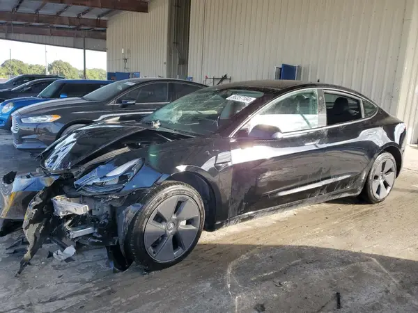 5YJ3E1EB3PF596327 2023 TESLA MODEL 3 - Image 1